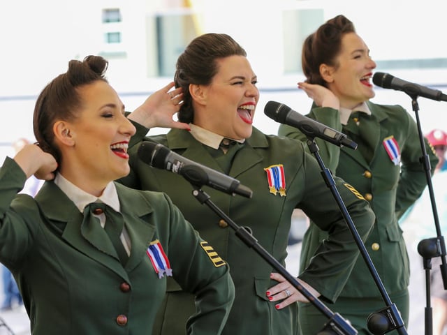 BoA Battle of the Atlantic 80th Anniversary event at Ebrington Square, Derry. The Swingtime Starlets. Credit ©Lorcan Doherty