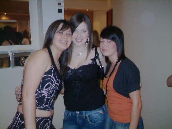 Out Last Night at Café Roc / Earth in Derry in November 2005.