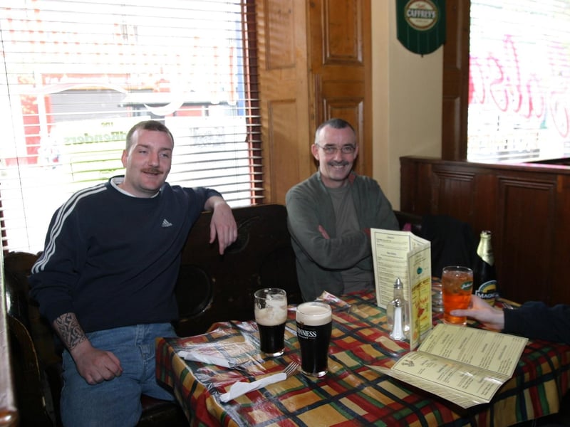 Punters enjoying a meal or a pint at Beckett's in May 2004.