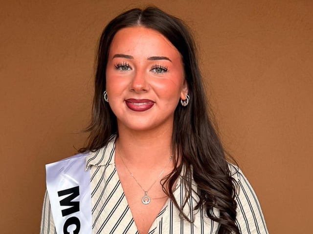 Ciara McGonigle - McFeely's Bar.