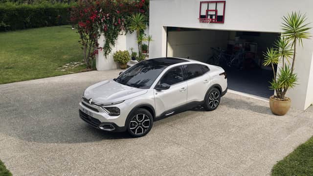 CITROEN NEW C4 X-Electric.