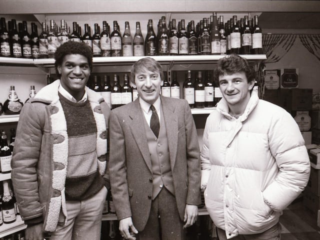 Nelson Da Silva and Noel King meet Derry City fans and staff at Superfare Off Licence.