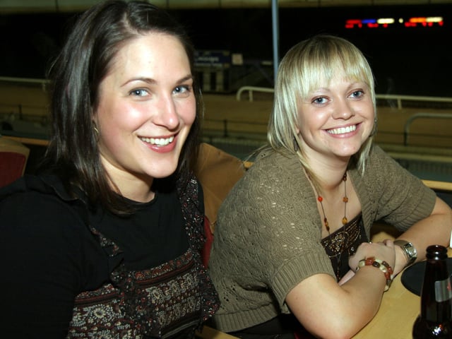 Marcie West and Natasha White enjoy a nihgt at the races 0011JML : Parties and nights out in March 2006
