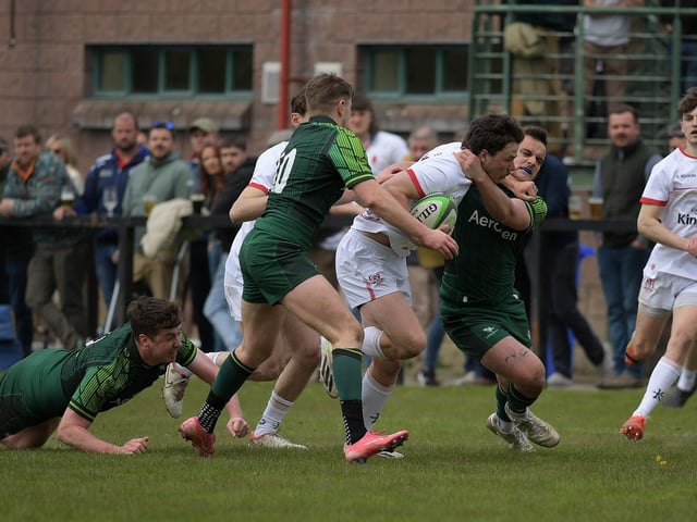 Connacht players converge on Ulster’s Killene Thornton . Photo: George Sweeney