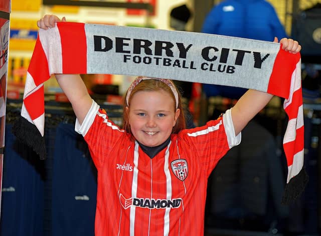 Rebecca Lynch, aged 9, records a good luck video message for the Derry City team, at O’Neill’s Sports store, ahead of their Extra.ie FAI Cup final against Shelbourne, which takes place at the Aviva Stadium, on Sunday, November 13th.  DER2244GS – 104