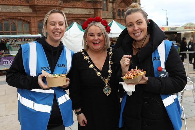 Mayor Sandra Duffy with Colleen Coulter and Emma McKinney in the Guildhall Square. (Photo - Tom Heaney, nwpresspics)