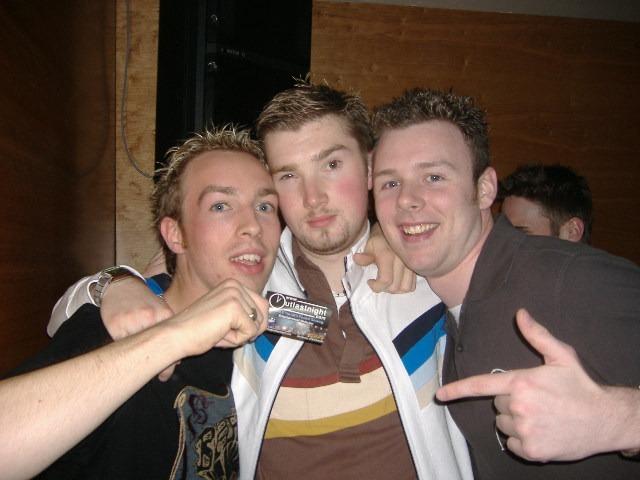 A night out in Derry bars in October 2005