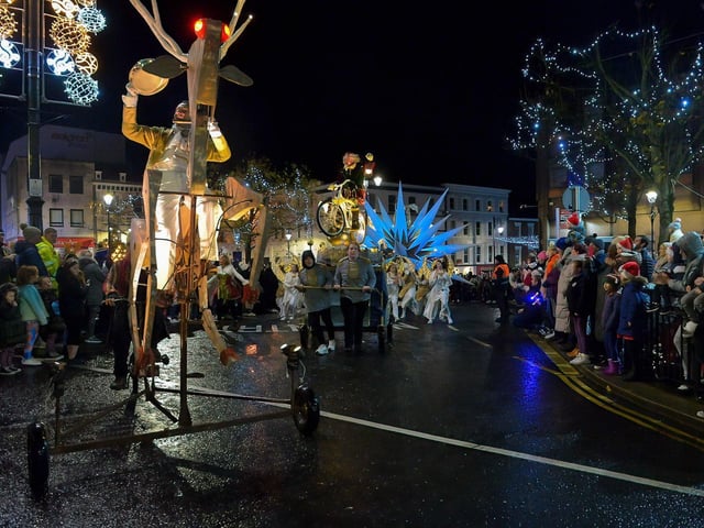 The colourful Derry Christmas procession passes through the city centre on Sunday evening last. Photo: George Sweeney. DER2248GS - 05