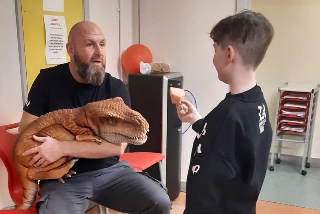 Roar Roar Dinosaur Interactive Experience a huge hit with patients in the Children’s Ward at Altnagelvin Hospital, Derry this week pictured are children, parents and staff members enjoying the educational and fun interactive experience with a dinosaur egg and baby dinosaurs.