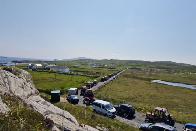 And they're off down hill as the convoy heads out across Inishowen.