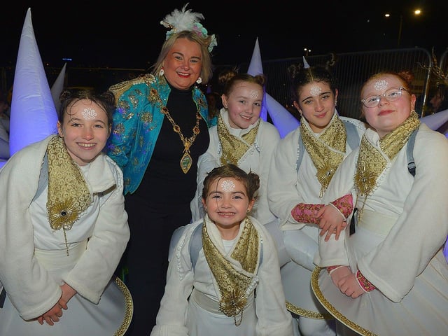 Mayor Sandra Duffy pictured with members of the Star dance group, from Studio 2, at the Derry Christmas procession on Sunday evening last. Photo: George Sweeney. DER2248GS - 14