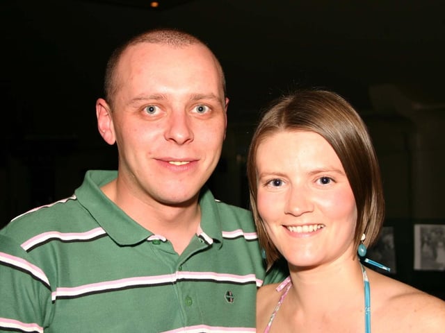 Erin McRudden with husband William enjoying her birthday party in Pitchers. 4039/dd : Parties and celebrations across Derry in May 2006.