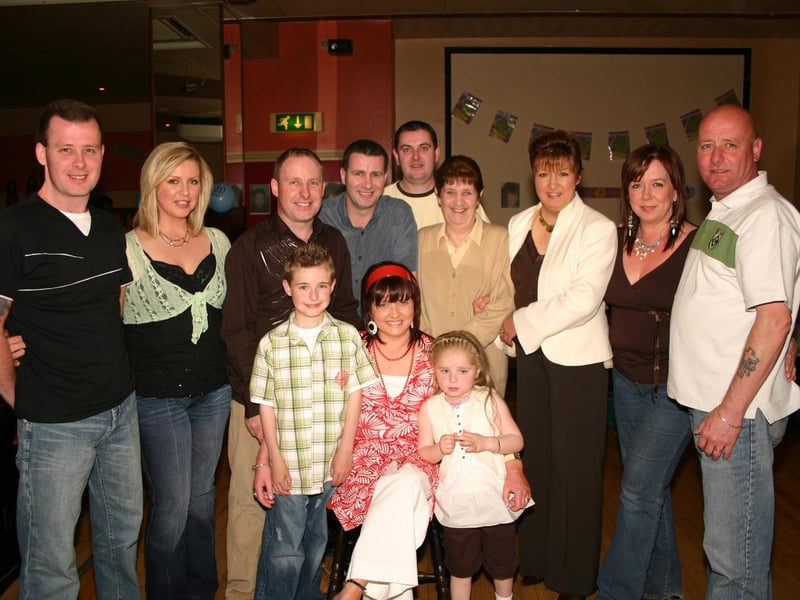 Jeannie the birthday girl pictured with the McCallion clan ebjoying the big party in the POClub. 4114/dd : .