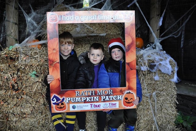 Having Hallowe'en fun at the Ráth Mór Revival Free Hallowe’en Pumpkin Patch