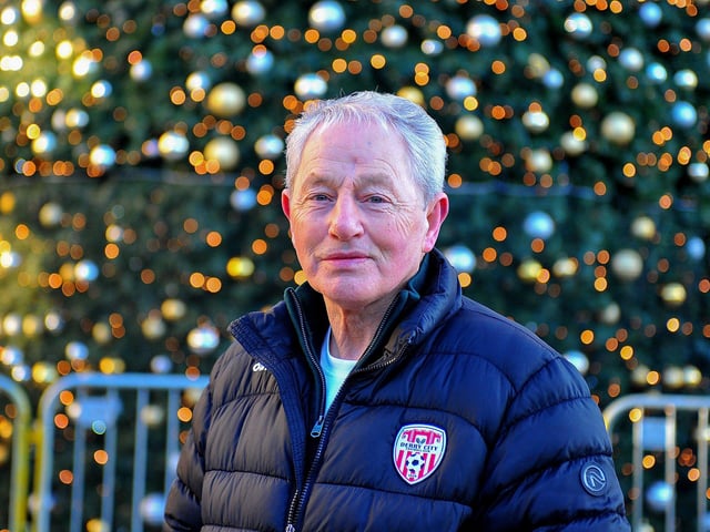 Frankie Murphy feels that Christmas comes too early. He said that during Halloween, he noticed advertisements for Christmas. Although despite that, Frankie already has his Christmas tree up. Mostly, western films are what Frankie tends to watch, not being a fan of Christmas films.