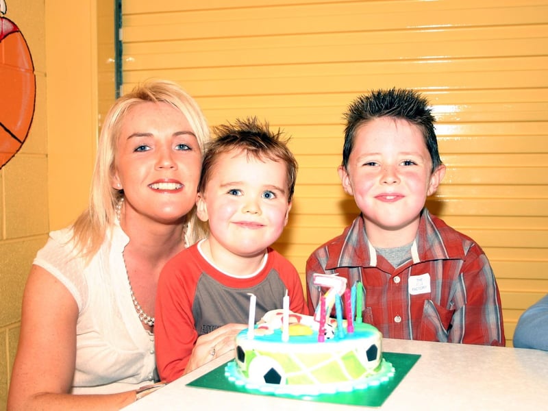 Birthday Boy Joseph McIntyre far right with Mum Joanne and Brother Noel enjoying the party in the Fun Factory. 8457/dd : .