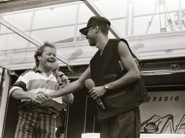 Shaggy and Bruno Brookes on stage in Derry.