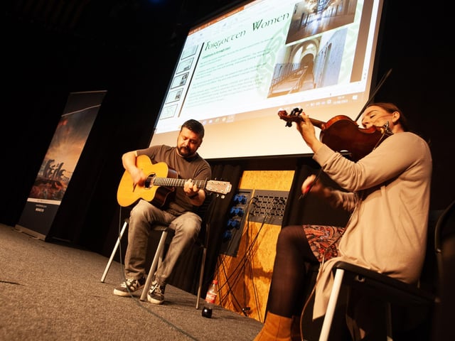 Jacqueline McKay and Ramon Ferguson performing at the event.