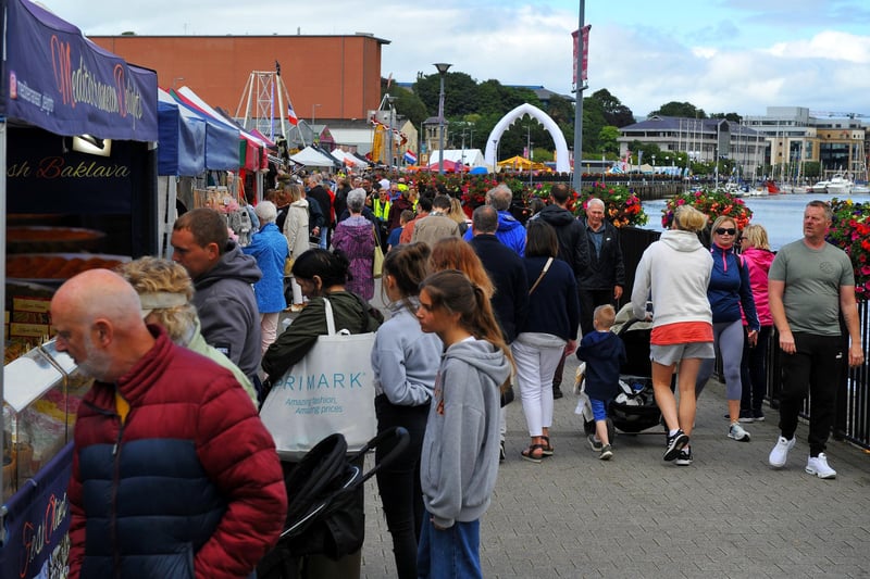 Some of the large attendance at the Foyle Maritime Festival. Photo: George Sweeney.  DER2229GS – 005