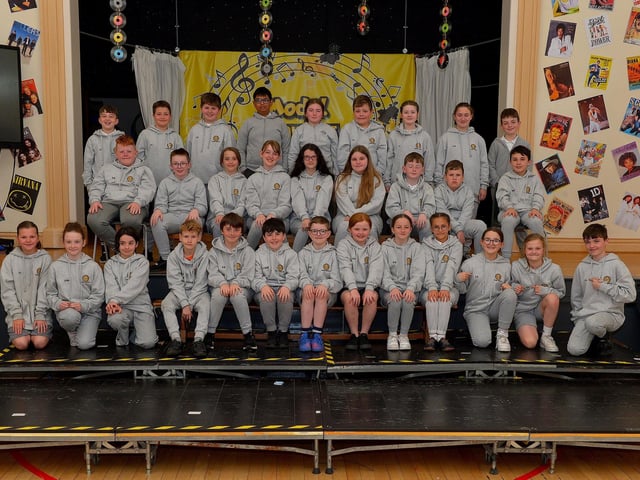 Londonderry Model Primary School P7 leavers. Photo: George Sweeney. DER2320GS – 53