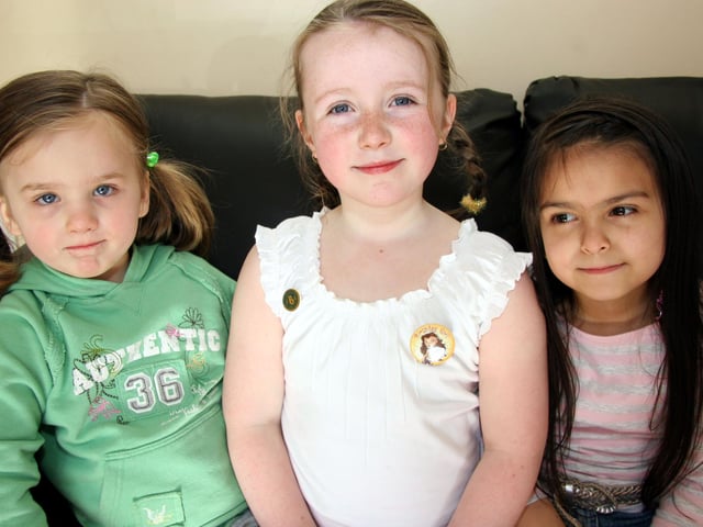 Birthday guirl Caitlin pictured with her friends Nicole and Sabrina 0006JML : Parties and celebrations April 2006: Kaitlin Quigg.