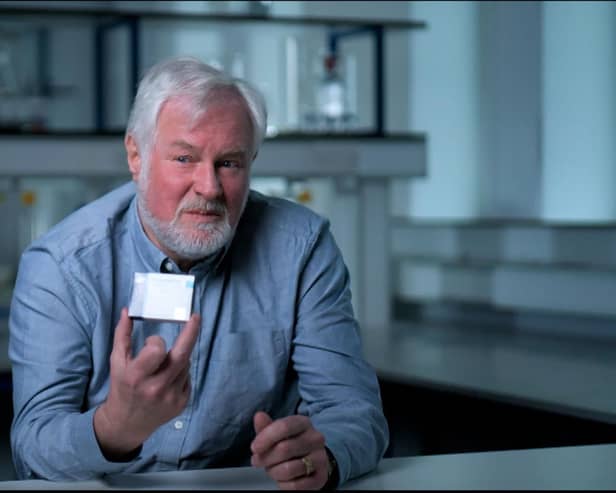 Dr Pete Ellis