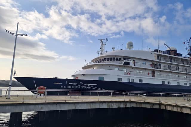 Hebridean Sky is equipped to carry 118-passengers and 4200 tonnes and flies under the flag of the Bahamas.