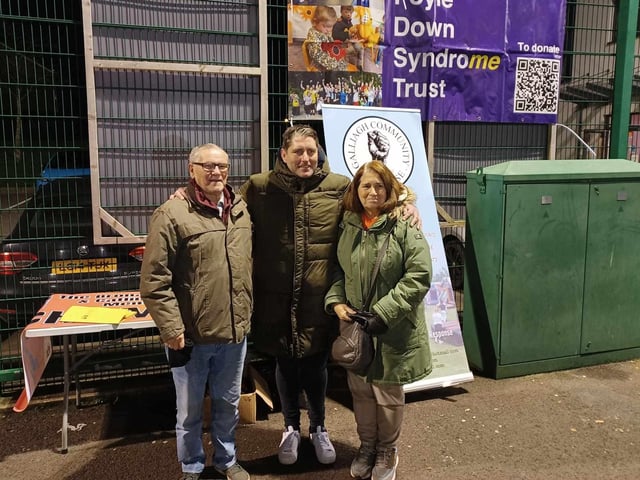 Ruaidhrí Higgins with Mickey and Celine McLaughlin, parents of Bronagh McLaughlin.