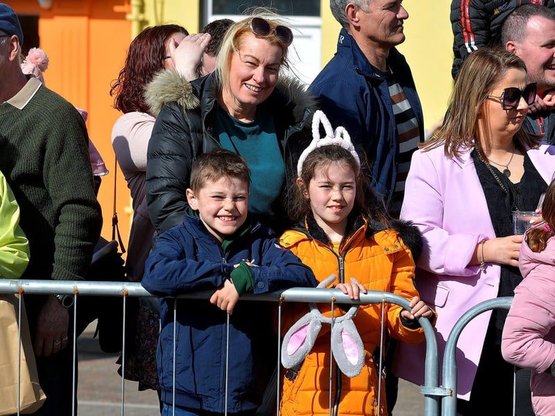 Spectators at the Easter Monday parade in Carndonagh. Photo: George Sweeney.  DER2315GS – 72