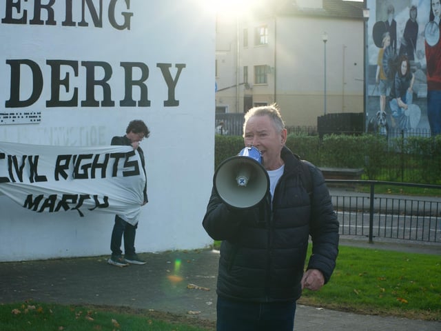 Michéal Kerrigan talking to the crowd at Free Derry Corner.
