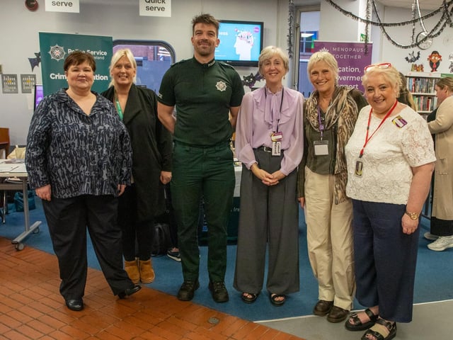 Evelyn Hoy COPNI, Constable Sharon Cooper, Constable Kieran Tasker-Lynch, Libraries NI Staff - Carol Devine Fiona McCallum and Marie-Elaine Tierney.