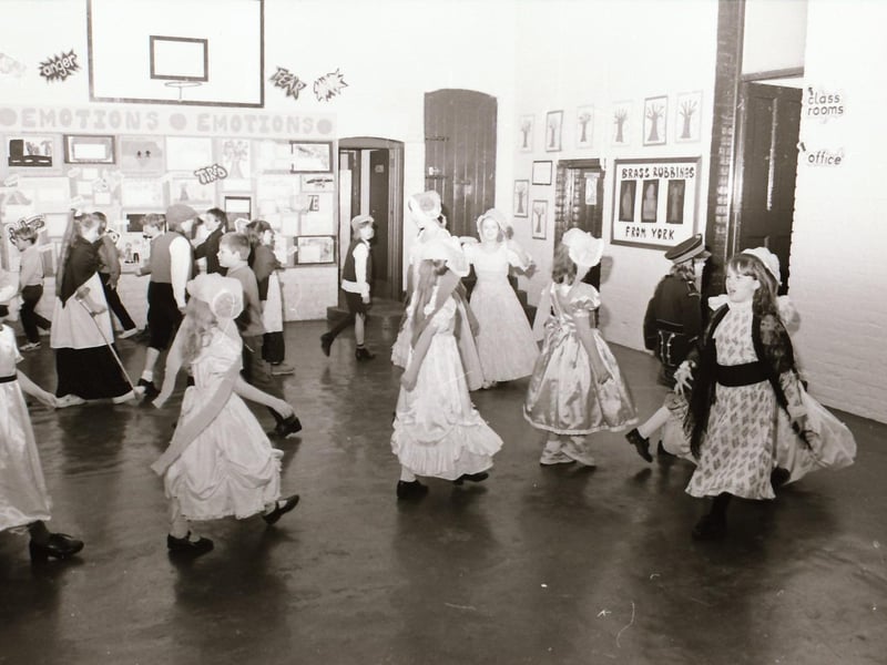 Recreating history at First Derry Primary School.