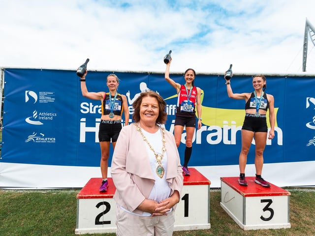 Derry City & Strabane District Council Mayor Patricia Logue pictured with ladies runners Catherine Whoriskey (centre), Claire McGuigan (left), and Helen McCready. (Photo: Karol McGonigle)