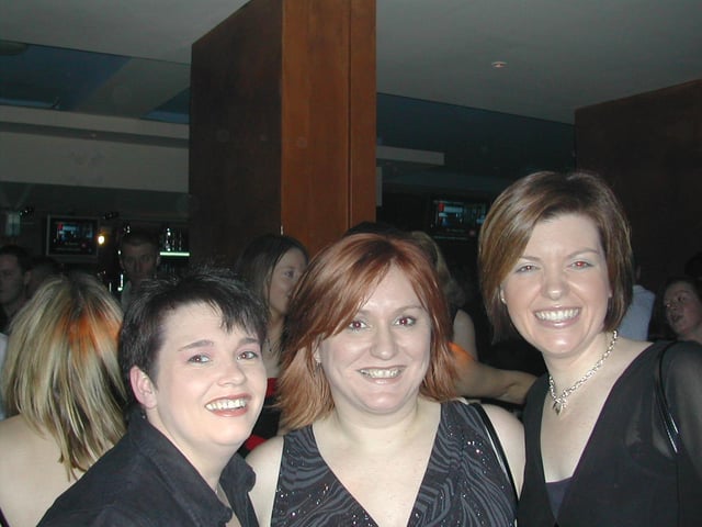 Derry people partying in Da Vinci's in November 2003