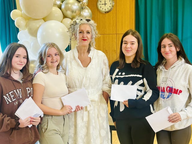 Principal of Thornhill College, Ms Sharon Mallett, shares the fantastic GCSE outcomes with friends Ava Ryan, Clodagh Mc Fadden, Ella Doherty and Aoisa Toland.