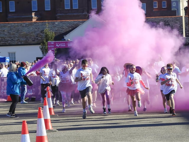 And they are off . . . young ones take the lead at the Cancer Focus NI Pink Run held in Ebrington Square, on Sunday. (Photo - Tom Heaney, nwpresspics)