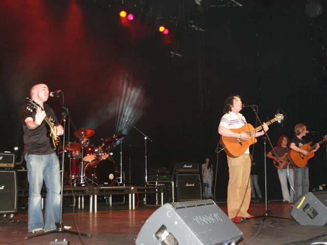 Chadsko in action at the Battle of the Bands 331 /dd