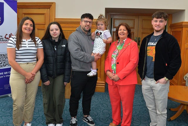 Mayor Patricia Logue pictured with singer Ryan McMullan and Danielle, Sophia, Nathan and Sienna Starrs family who won tickets to Ryan’s forthcoming gig ‘Live in the Square’, Ebrington on 25th August.  Photo: George Sweeney. DER2331GS – 66