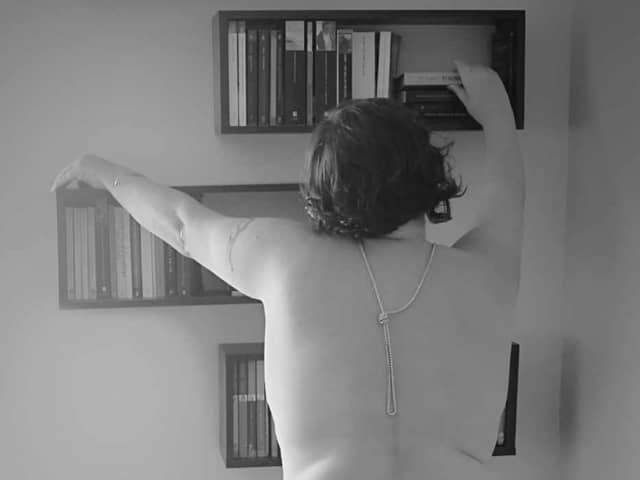"Ode to the Female Form" is a fine art photography study that seeks to honour the female body in all its natural beauty and diversity while rejecting the narrow ideals imposed by societal beauty standards.