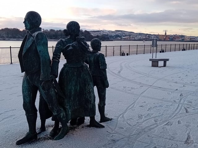 With the cold weather continuing Derry woke to a blanket of white on Thursday morning and the riverfront took on the aspect of a winter wonderland.