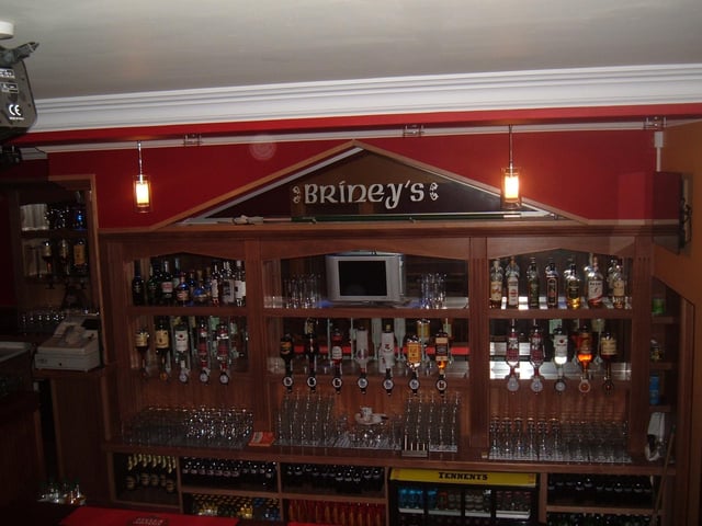Briney's Bar Clonmany in December 2004.