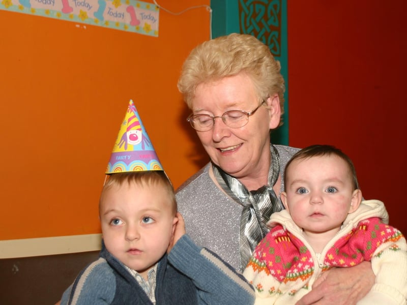 Granny Bernie with her birthday grandchildren Oran and Deirbhile at Cafe Creggan. 1010/dd