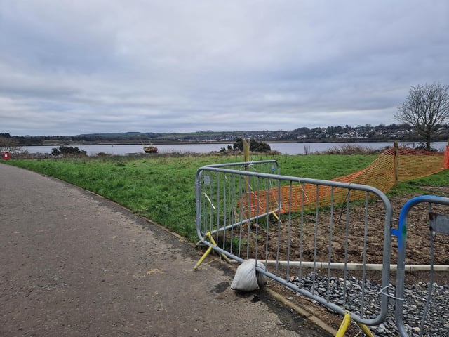 Works are steadily progressing on the new Derry bridge, which is due to be completed by Spring this year. The riverside path connecting the Bay Road Nature Reserve to the new bridge has kerbs and gravel laid and lampposts almost fully installed. The base for the bridge to sit on the Bay Road side seems to be fully complete with concrete being pored on the other side's base.