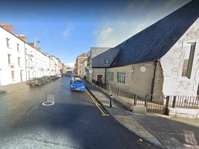 Queen's Quay (Sráid an Banríona). Named after the 19th century British monarch, Victoria. (Bryson).