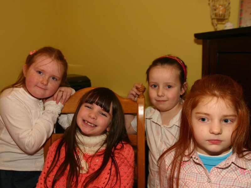 Nicole far right and cousins Chloe, Sammylee and Casey. 1029 /dd : Nicole's 6th birthday.