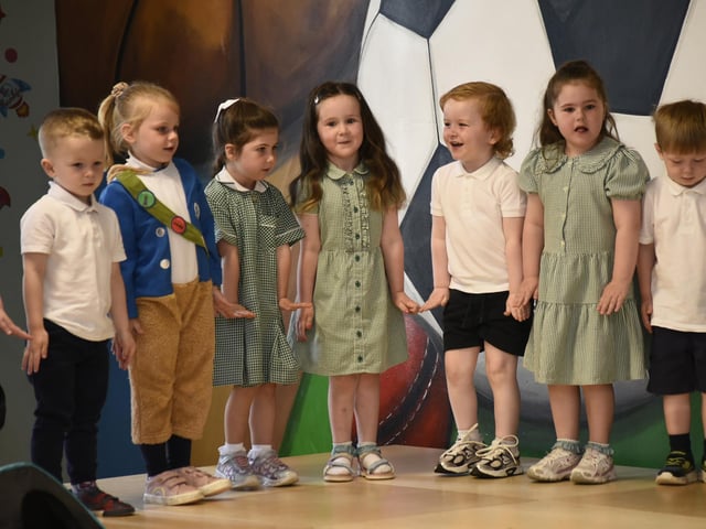 Glendermott Nursery Graduation Day Show : Glendermott Graduation Day.