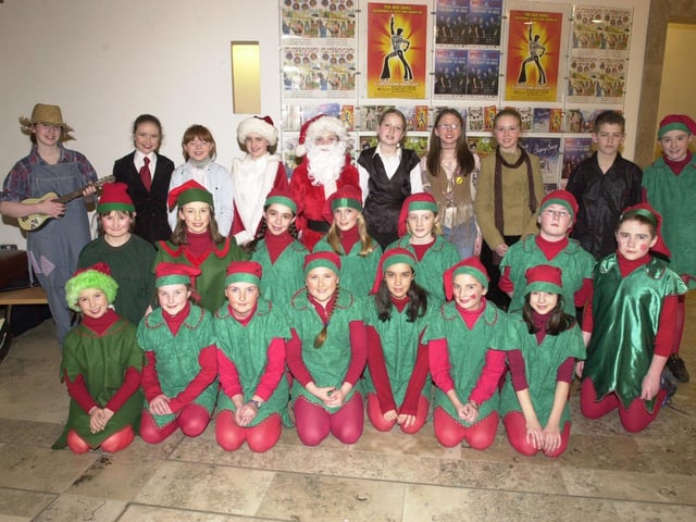 Derry nativities and Christmas shows from December 2003