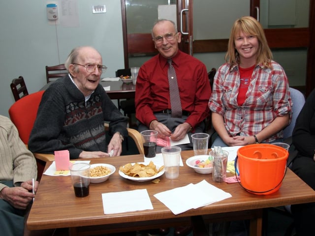 Billy Haire, Sandy Blackwood, Bertie Roulston, Judith Taylor, Phylis Kealey 0090JML : Parties and celebrations March 2006: Rosses Nelson Drive.