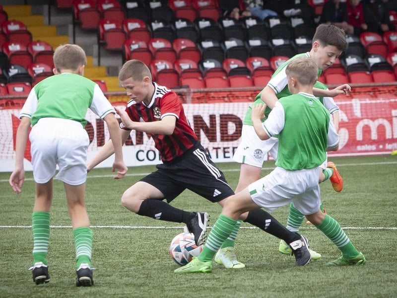 Action from Saturday’s u-12 Foyle Cup final between Crusaders and Hibs at the Brandywell, Derry. (Photos: Jim McCafferty Photography)