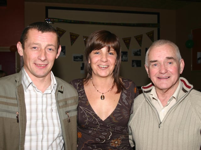 Una with husband Kevin and Fatherin law Hugh. 2070/dd